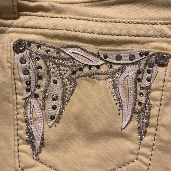 Yellow Miss Me shorts - Picture 5 of 7